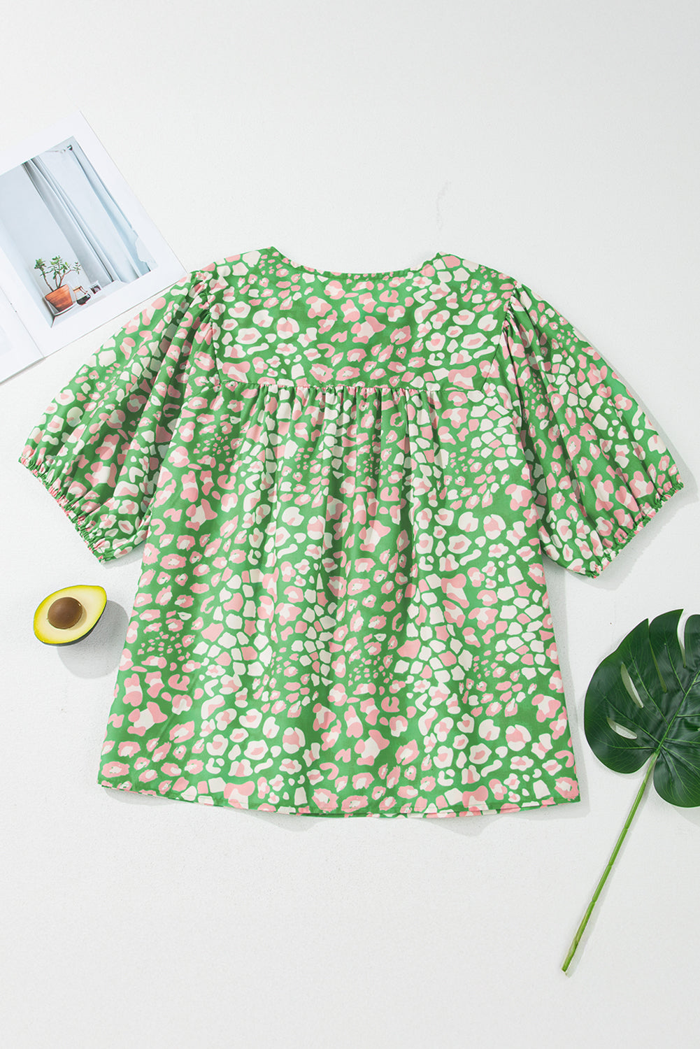 Green Plus Size Leopard Tassel Tie Split Neck Puff Sleeve Blouse